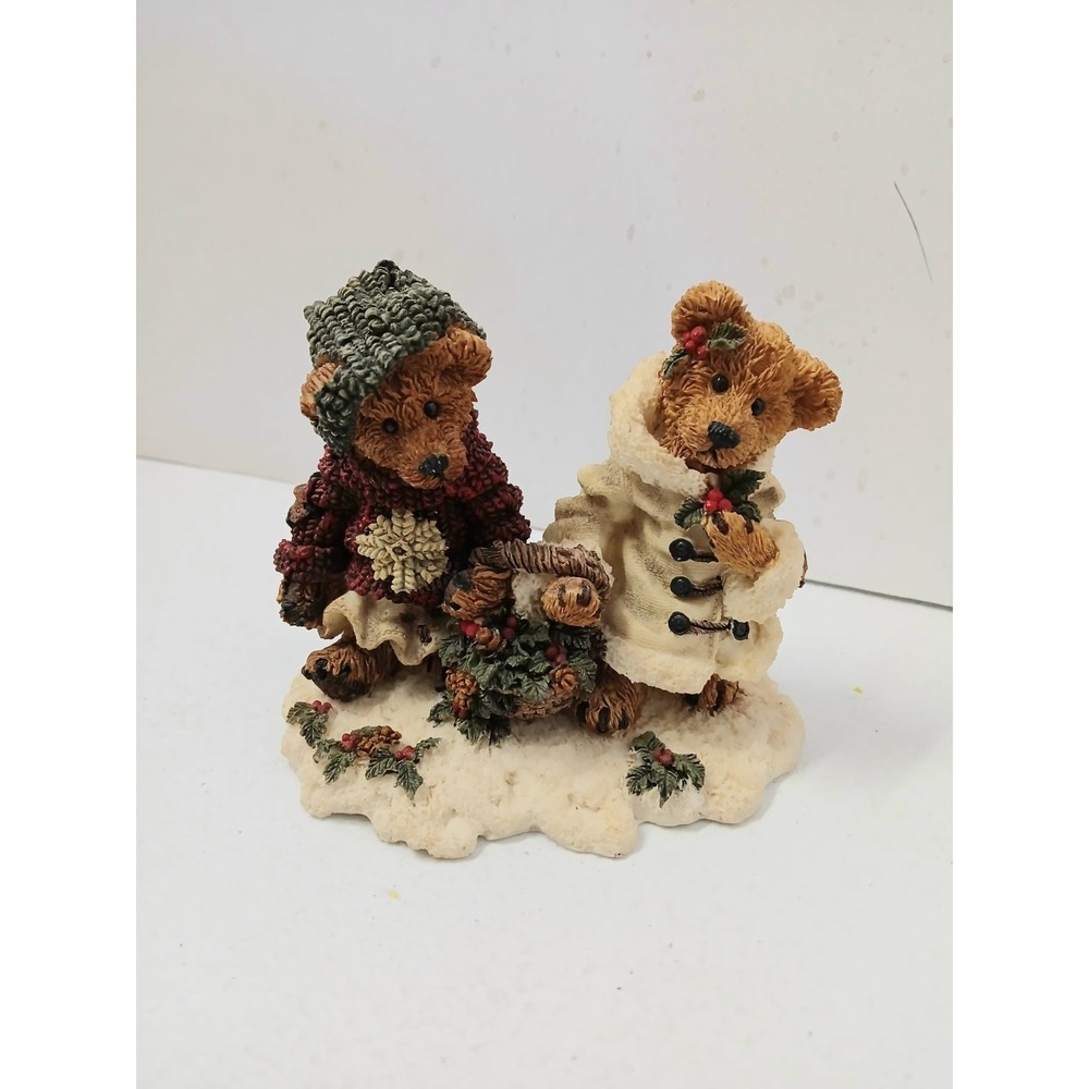 Boyds Bears & Friends Edmund & Bailey Gathering Holly 1994 No Box